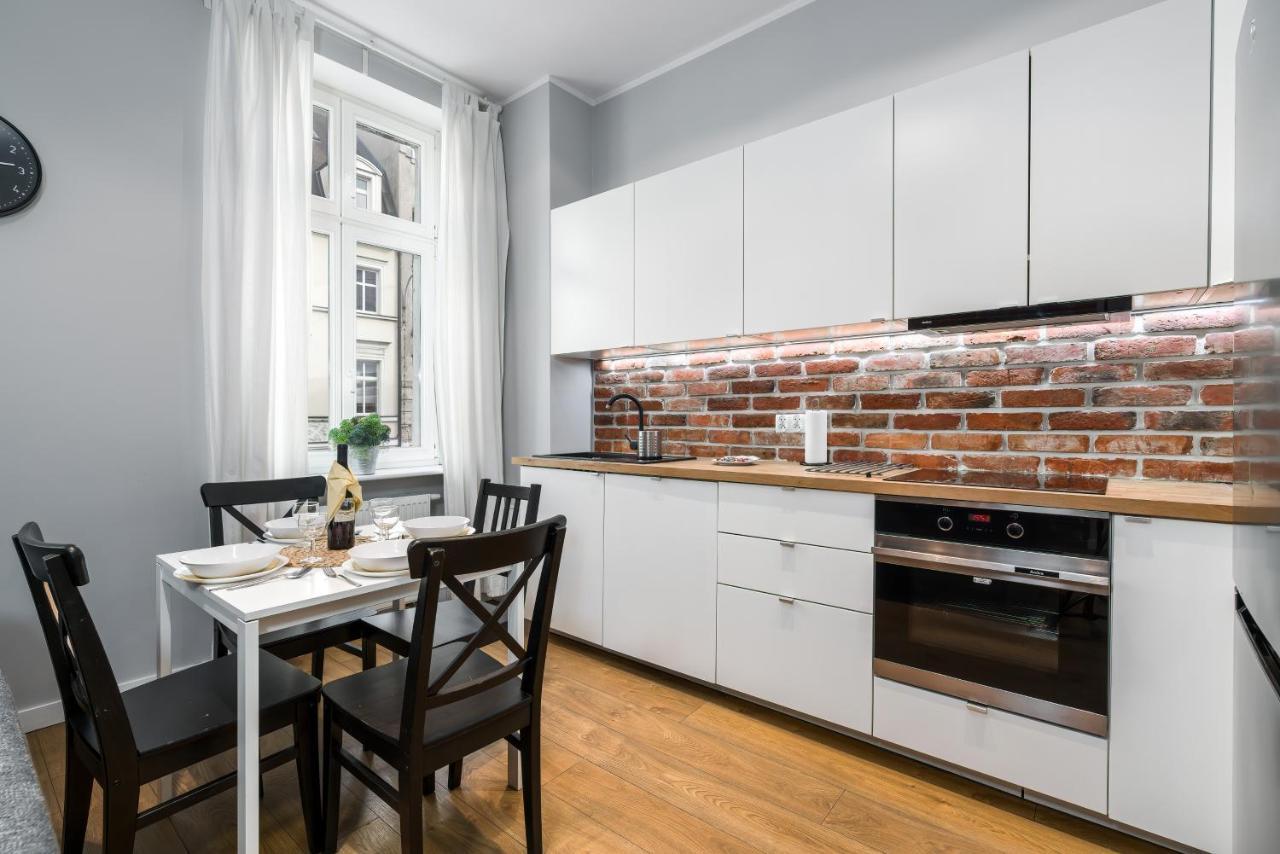Old Town Apartment Garbary By Noclegi Renters Poznan Exterior photo